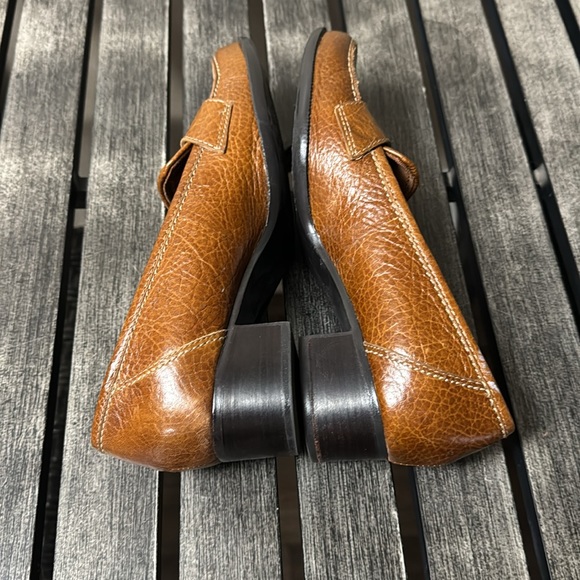 Liz Claiborne leather heels - Picture 4 of 6